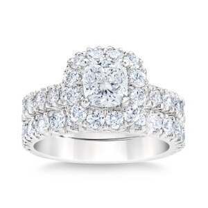 Cushion Cut & Round Brilliant 3.00 ctw VS2 Clarity, G Color Diamond Platinum Halo Wedding Set
