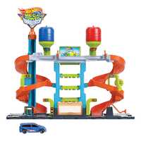 Hot Wheels City Mega Car Wash Playset with 1 Toy Color Shifters Car
